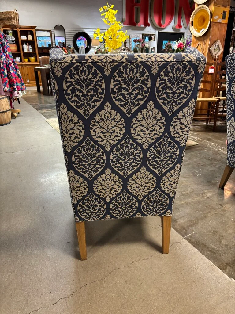 Accent Chair - Image 4