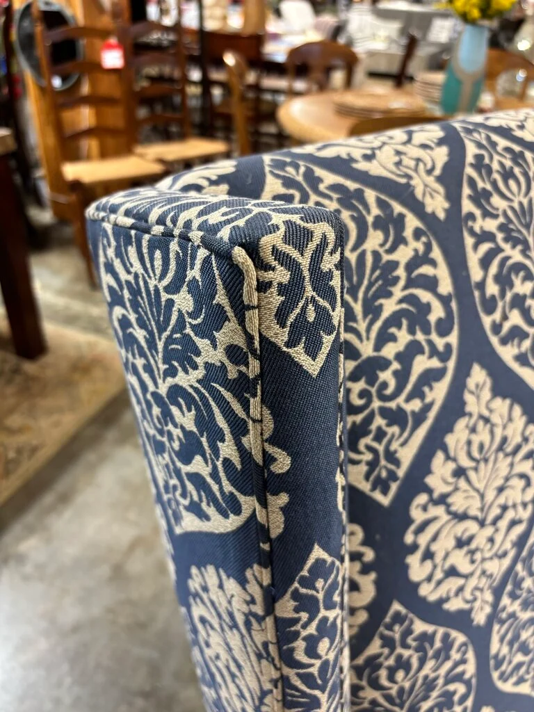 Accent Chair - Image 3