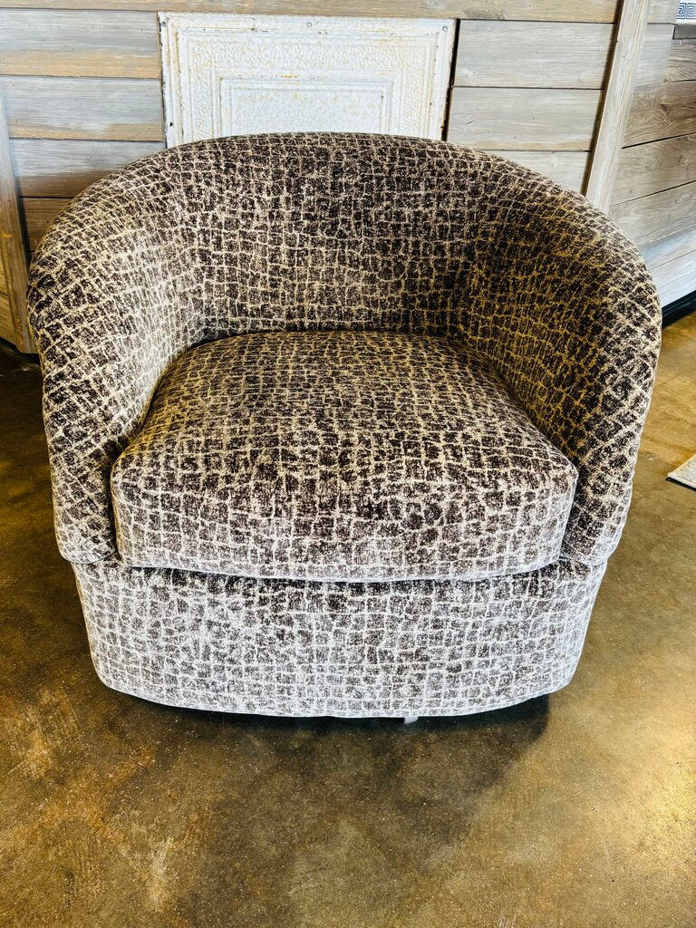 Barrel Upholstered Swivel Chair - Image 3