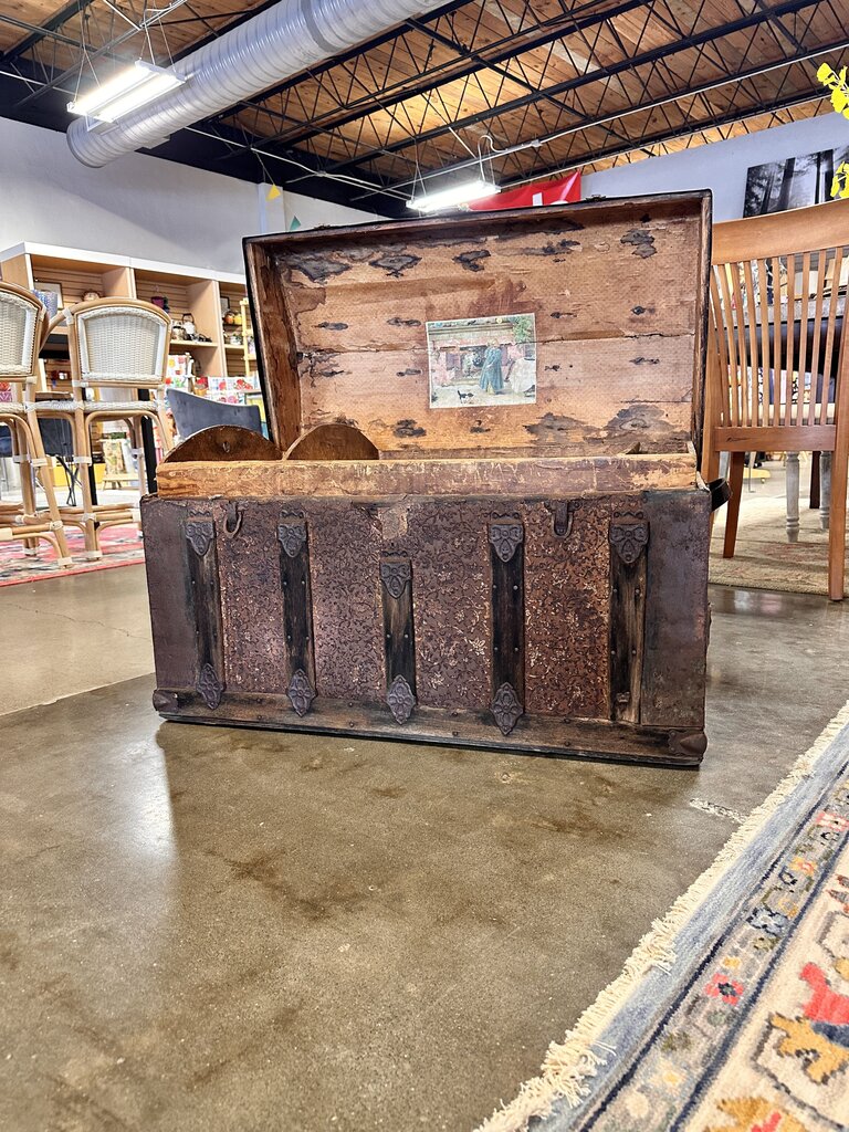 Camel Back Steamer Trunk - Image 2