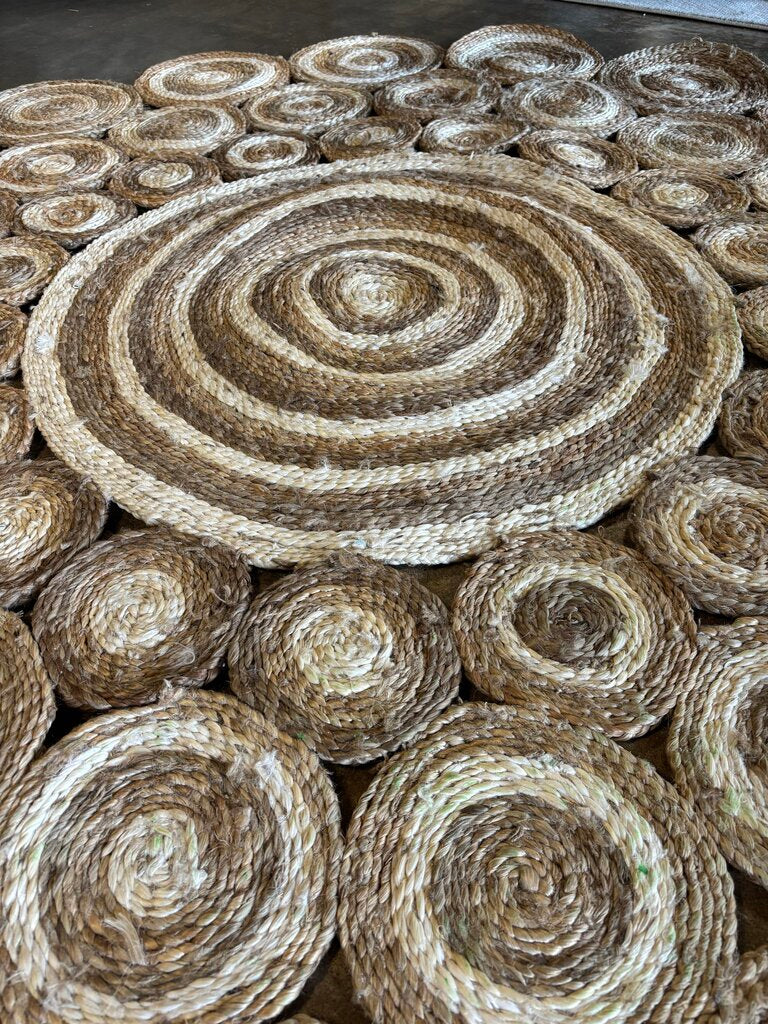 Circular Natural Jute Area Rug 86"R - Image 3