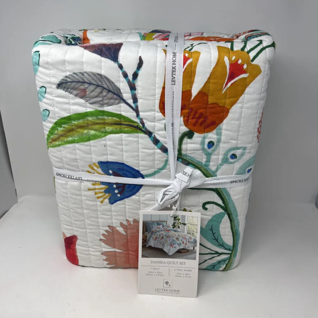 Danika Quilt Set King Quilt Set
