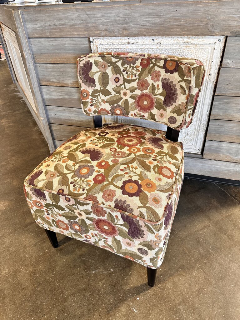 Earthtone Floral Accent Chair - Image 3
