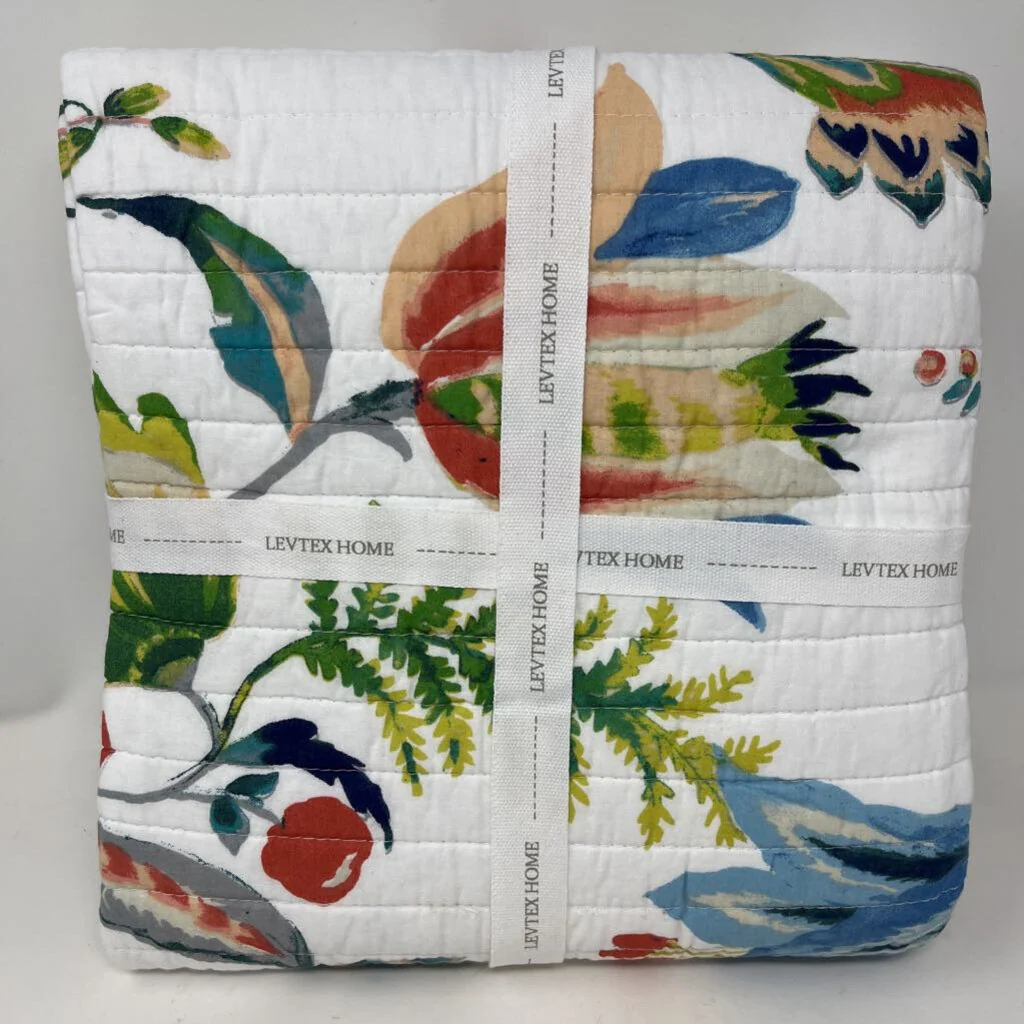 Eleni Quilted Throw - Image 4