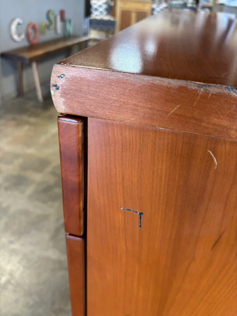 Heavy 8 Drawer Dresser 63 X 21.75 X 36.5 - Image 6