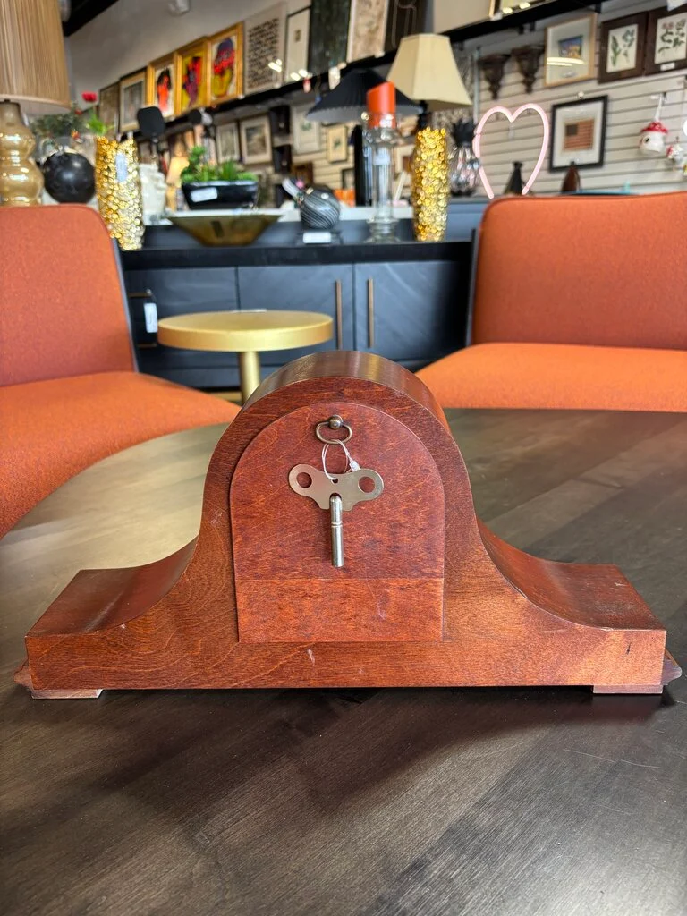 Howard Miller Westminster Chime Mantle Clock - Image 4