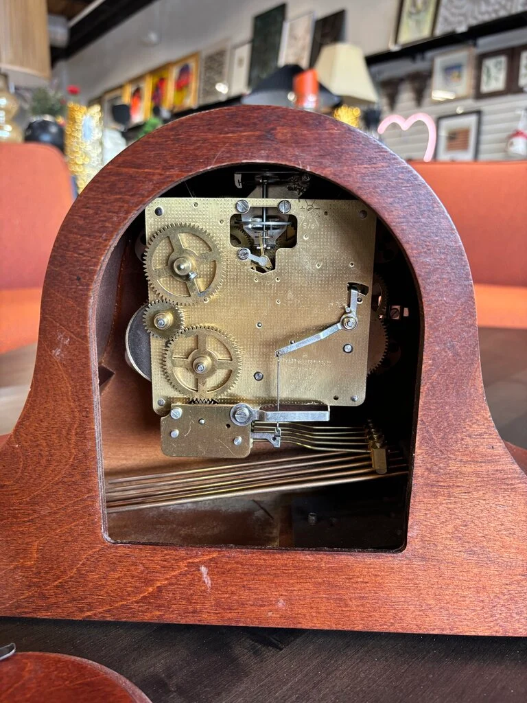 Howard Miller Westminster Chime Mantle Clock - Image 5
