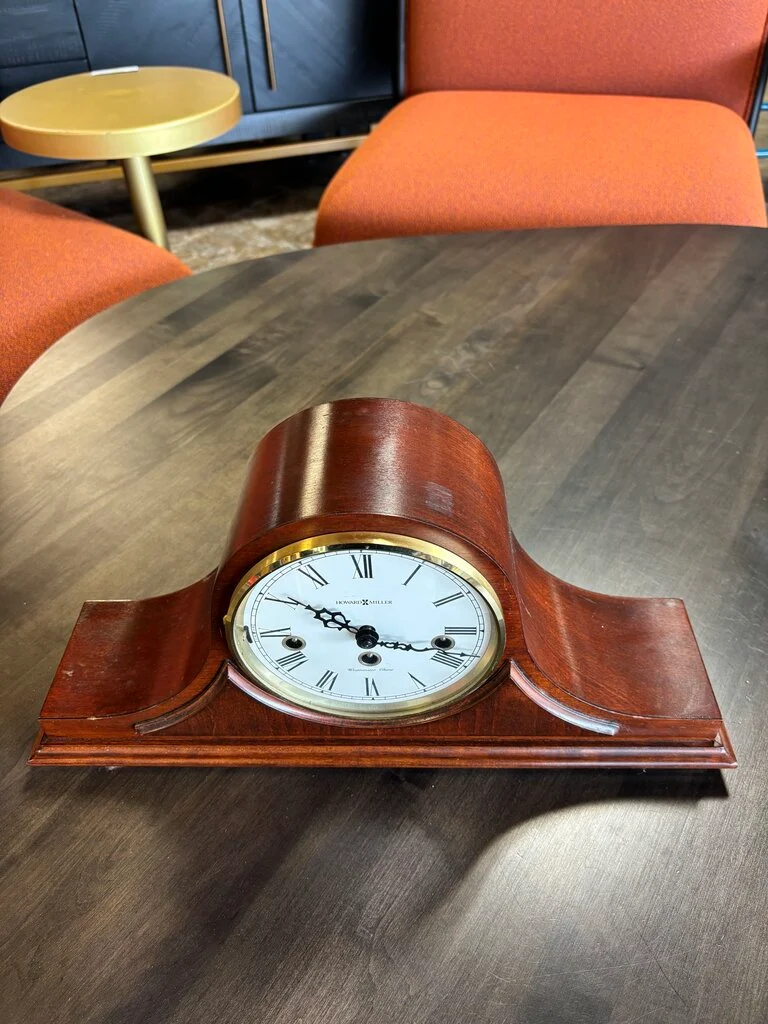 Howard Miller Westminster Chime Mantle Clock - Image 8