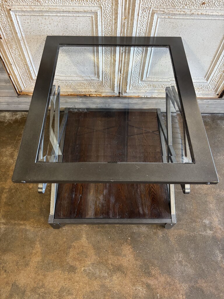 Liberty Furn Avignon Metal/Glass End Table - Image 2