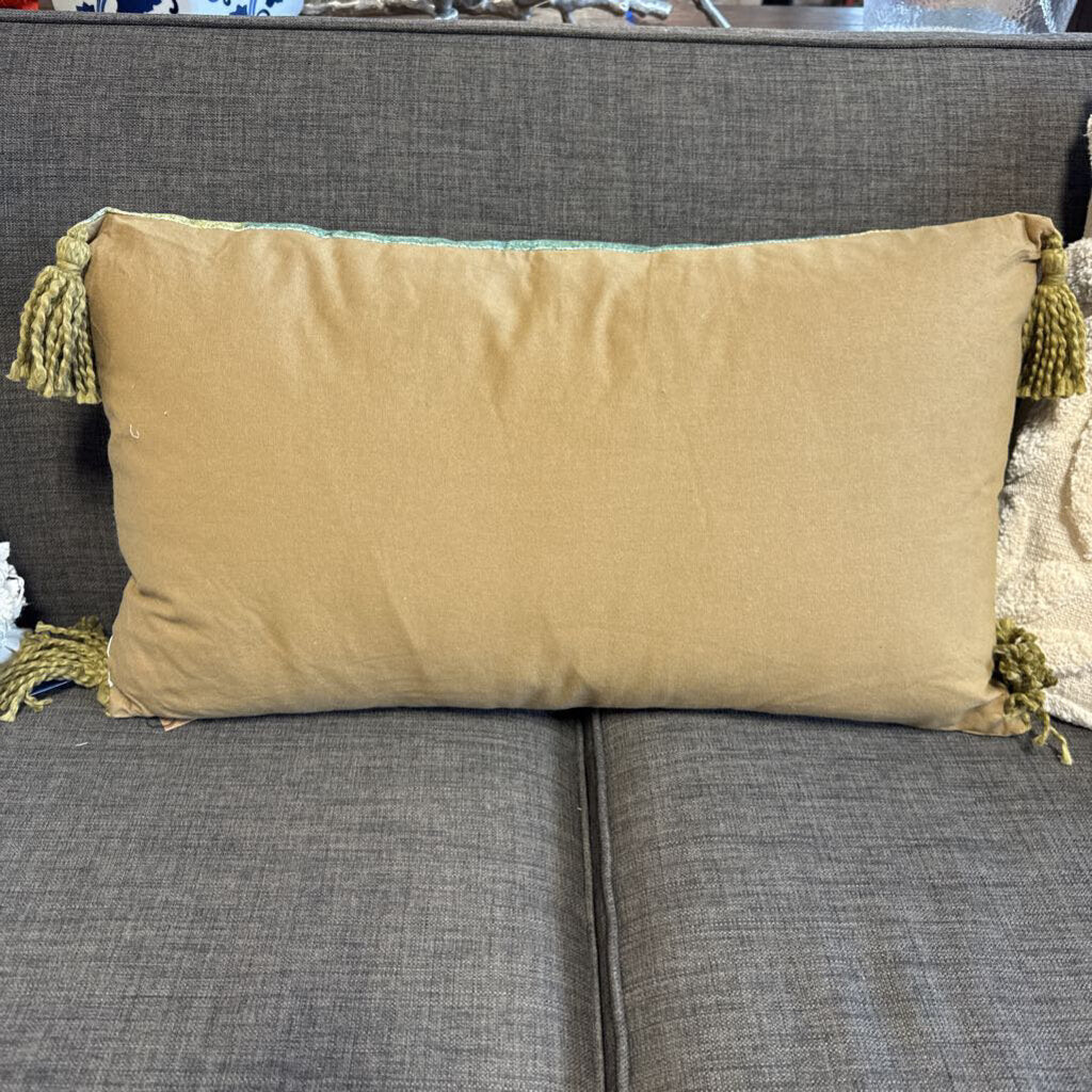 Lumbar TIGER Green w/ Tassels - Image 2