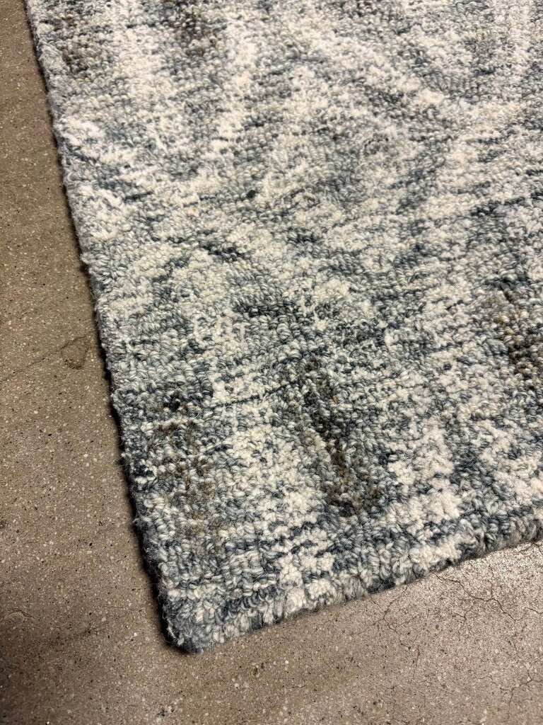 Lyon Palm Area Rug 5 x 8 - Image 3