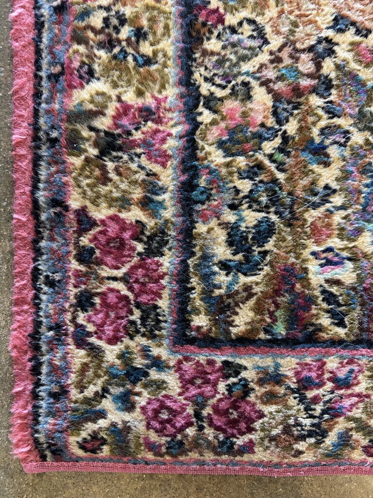 Machine Knotted Area Rug 26 X 46.5 - Image 2