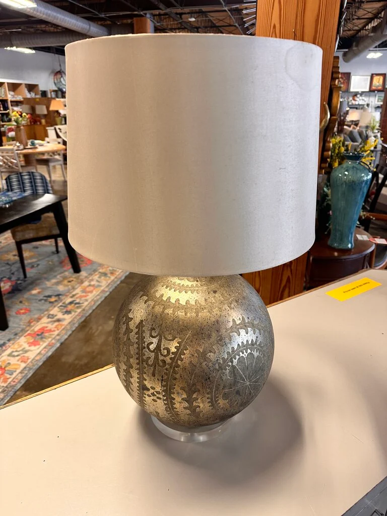 Metallic Ball On Acrylic Base Lamp - Image 3