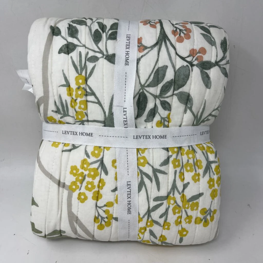 Monami Quilted Throw - Image 2