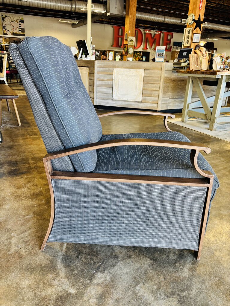 Outdoor Recliner with Cushions - Image 4