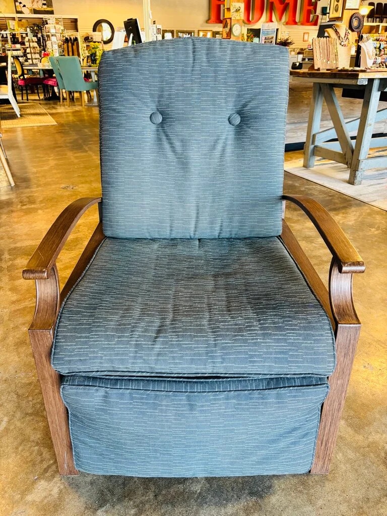 Outdoor Recliner with Cushions - Image 10