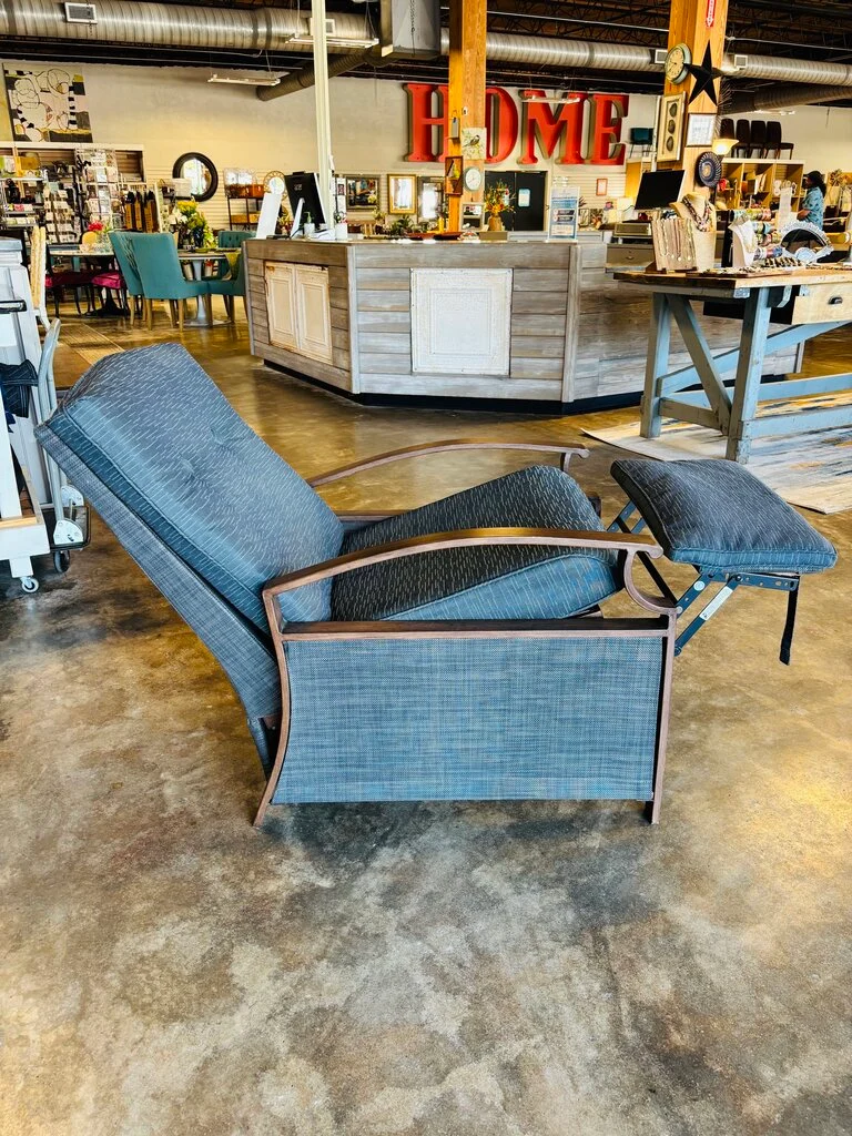 Outdoor Recliner with Cushions - Image 4