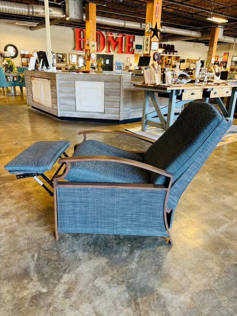 Outdoor Recliner with Cushions - Image 9