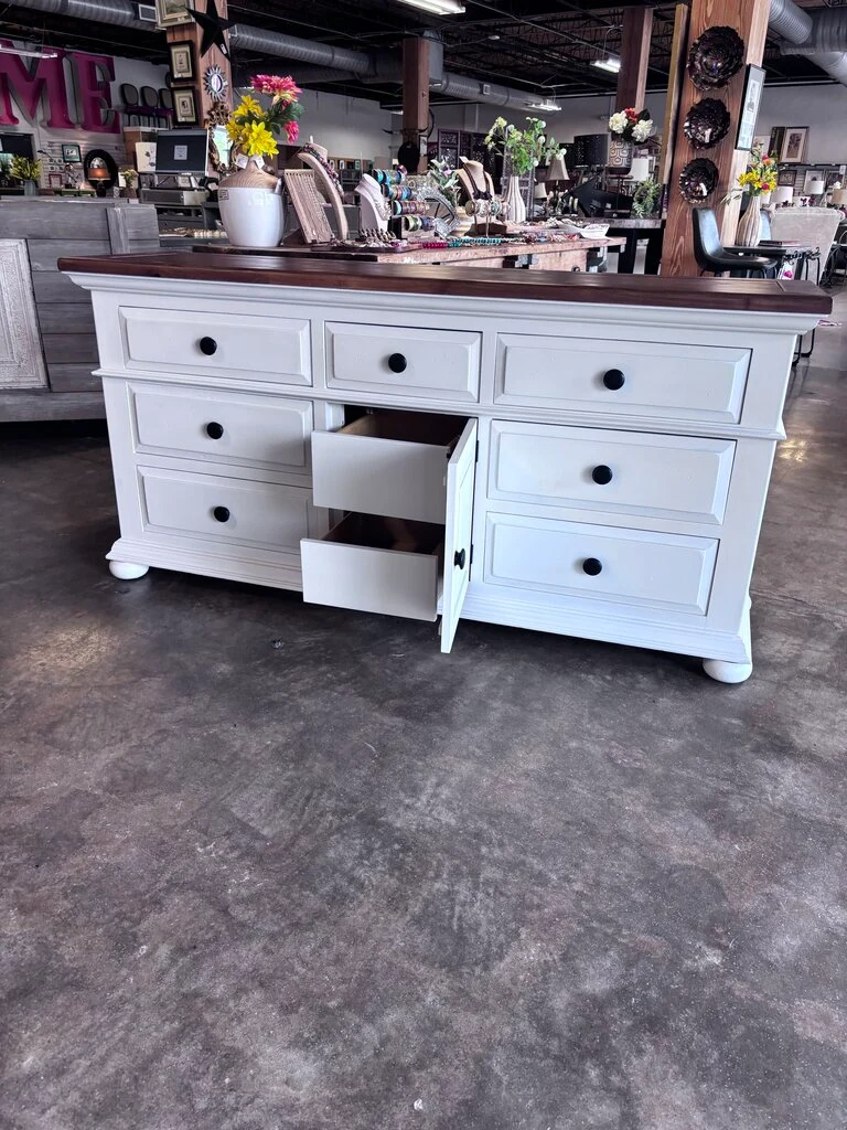 Painted 7 Drawer Dresser 70 X 19 x 34.25 - Image 7