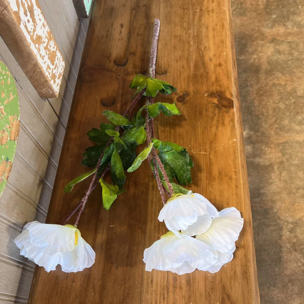 Poppy Bush Cream - Image 3
