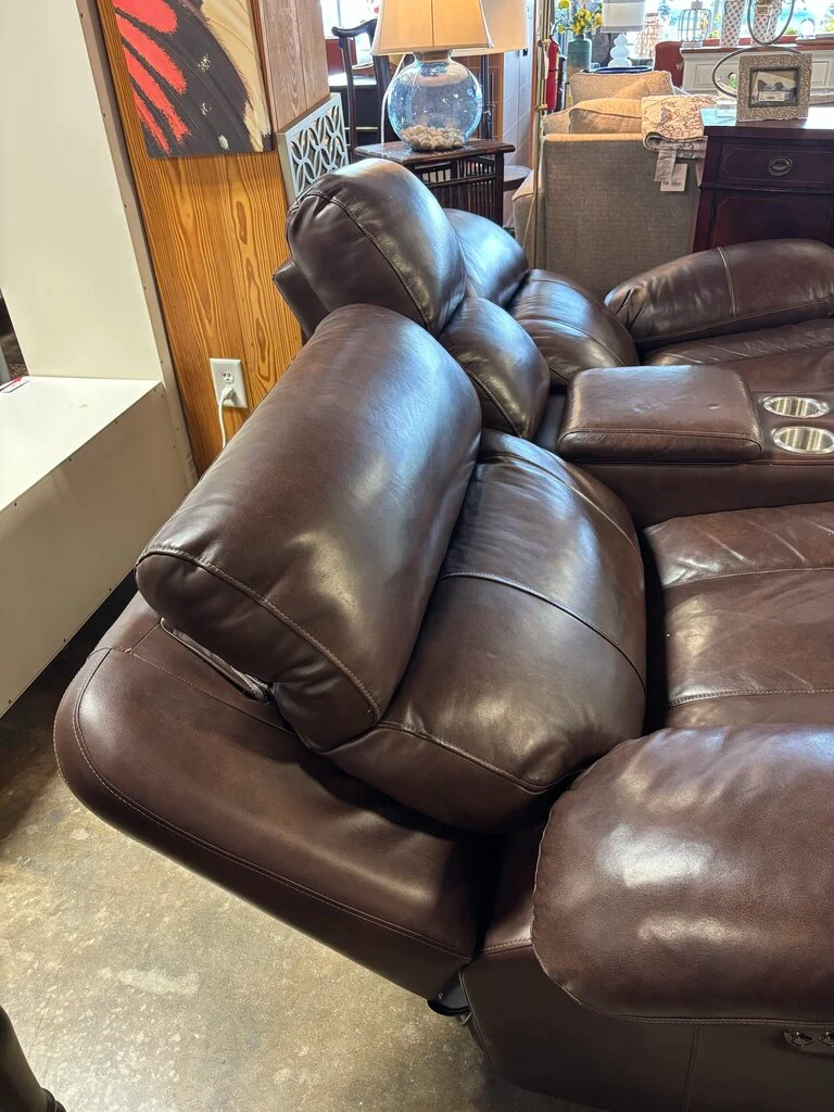Power Reclining Loveseat with Console - Image 6