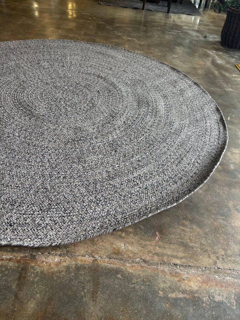 Round 7 X 7 Braided Rug - Image 3