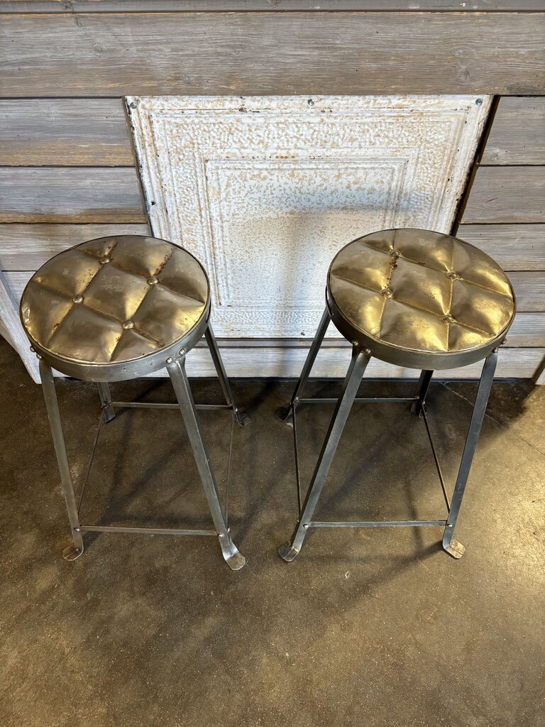 Set 2 Metal Pressed Tufted Barstools - Image 3