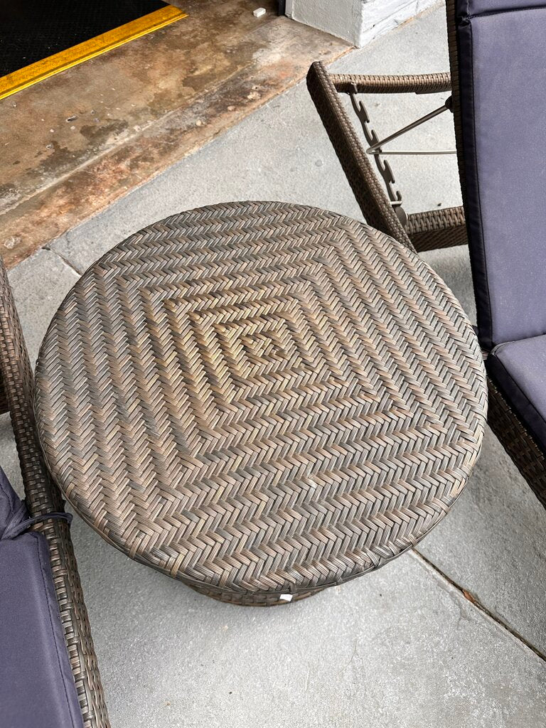 Set 3 Frontgate Chaise & Table - Image 6