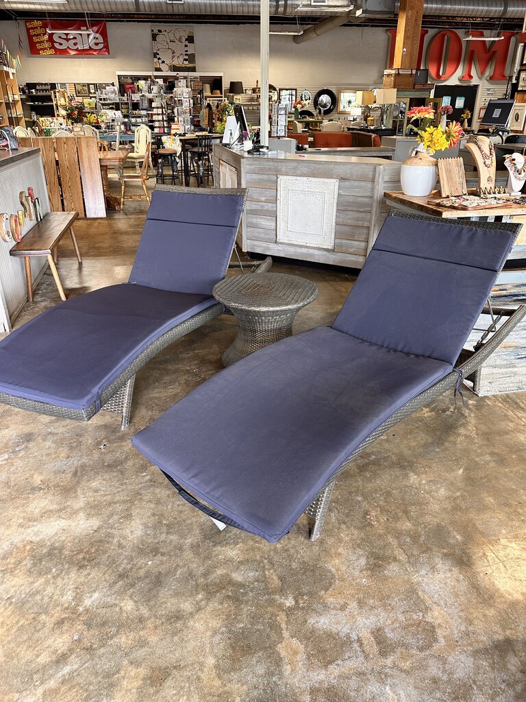 Set 3 Frontgate Chaise & Table - Image 7