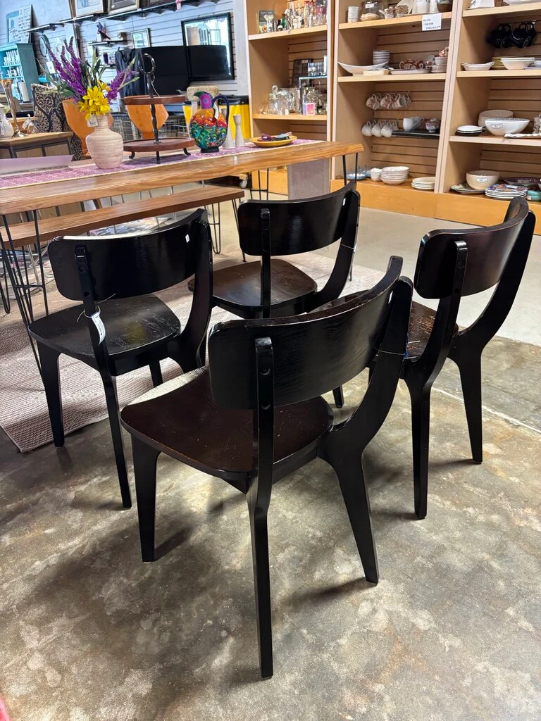 Set 4 Solid Dining Chairs - Image 3