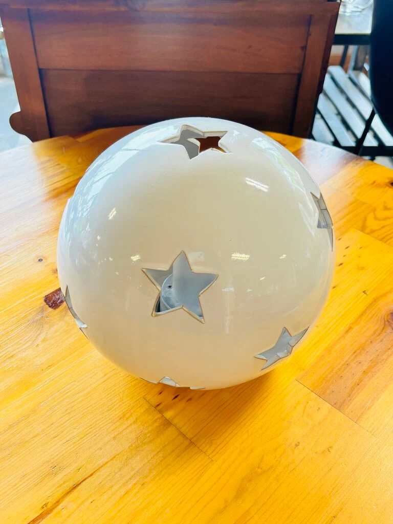Set Three Star Ceramic Globes - Image 4