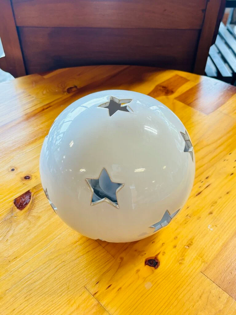 Set Three Star Ceramic Globes - Image 5