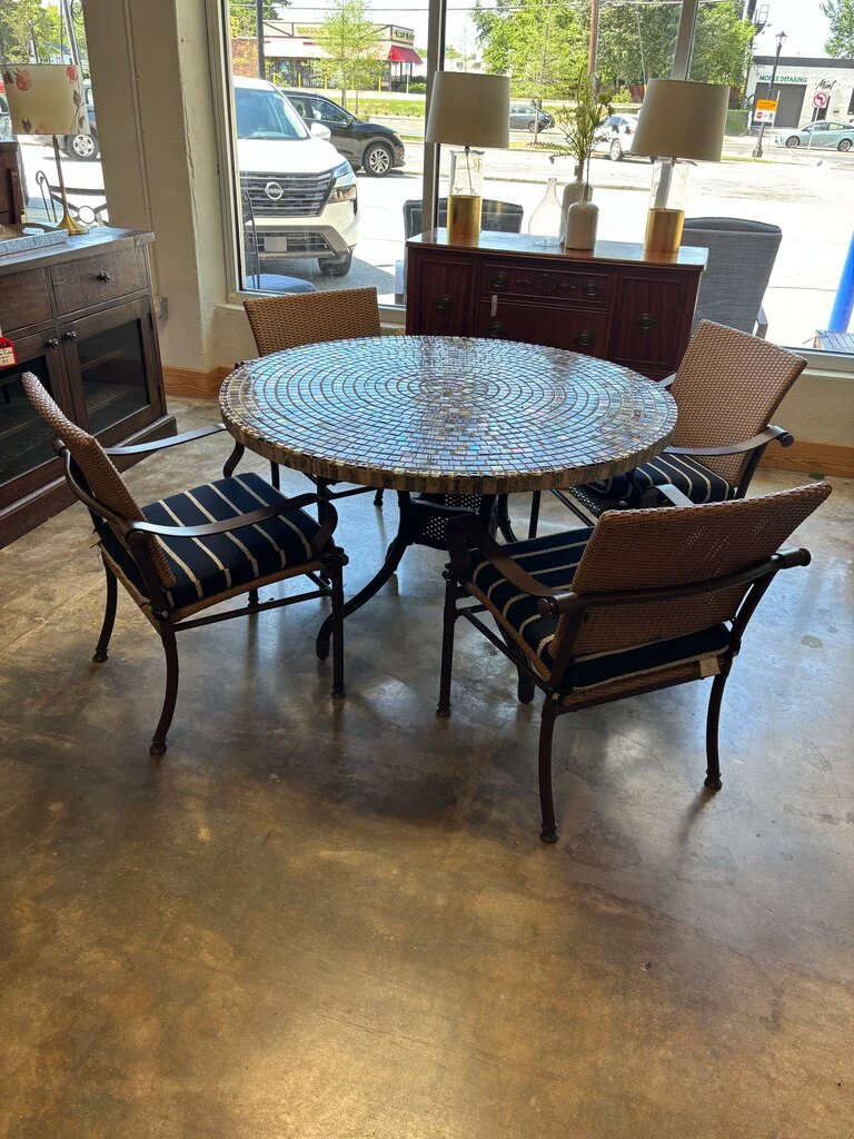 Summer Classics Mosaic Table & 5 Cushion Chairs - Image 4
