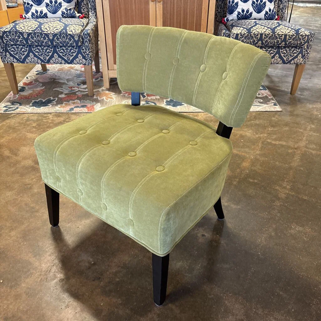 Velvet Accent Chair - Image 2