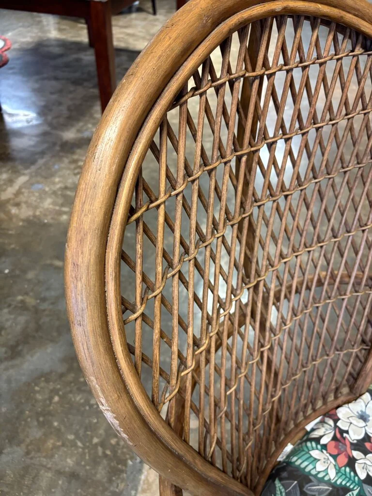 Vintage Bamboo Patio Table and 4 Chairs - Image 11