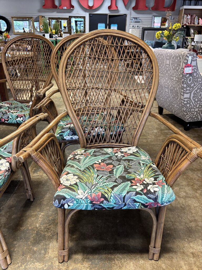 Vintage Bamboo Patio Table and 4 Chairs - Image 8