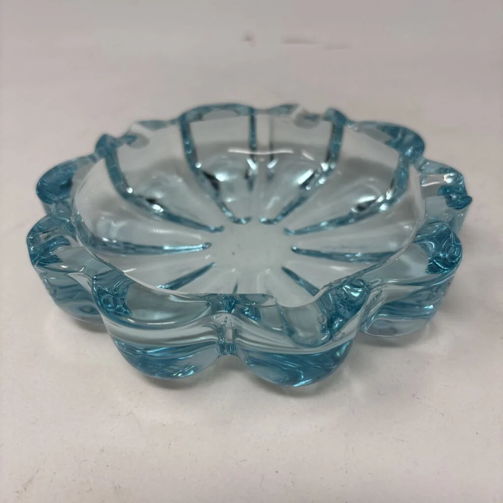 Vintage Glass Ashtray - Image 4