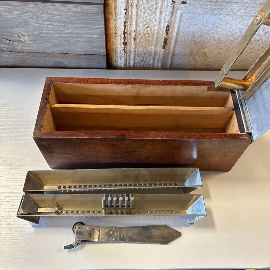 Vintage S & D Capsule Filler - Image 4