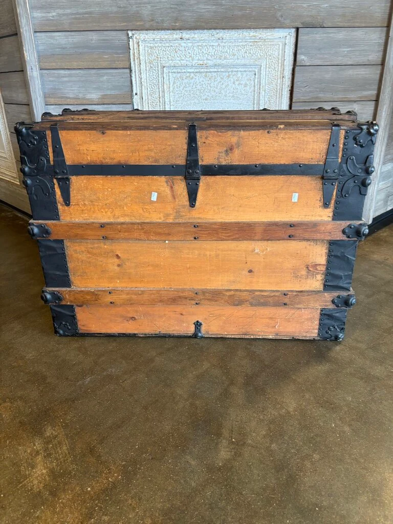 Vintage Wood/Metal Storage Trunk 32.5 X 20 X 22.5 - Image 2